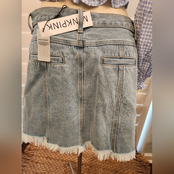 NWT MINKPINK: DENIM MINI SKIRT - Picture 6 of 9